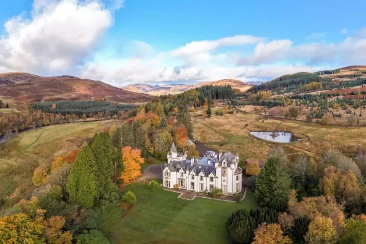 5 Traitors-inspired castle stays to book for a dramatic group escape